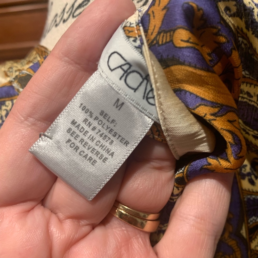 Cache Ruffle Front Blouse. Size Med. - image 4